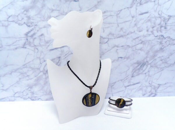 Černo hnědý náhrdelník v soupravě s náušnicemi a náramkem
