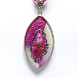 Růžový náhrdelník s perletí