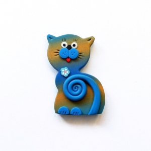 Magnetka modro hnědá kočka s kytičkou