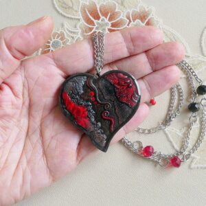 Náhrdelník červené srdce na ocelovém řetízku